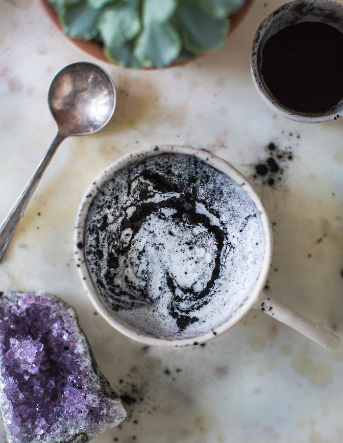 Recipe with charcoal latte and adaptogens