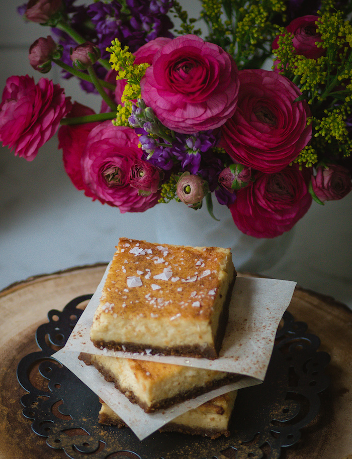 Recipe for honey custard bars with a cookie crust.